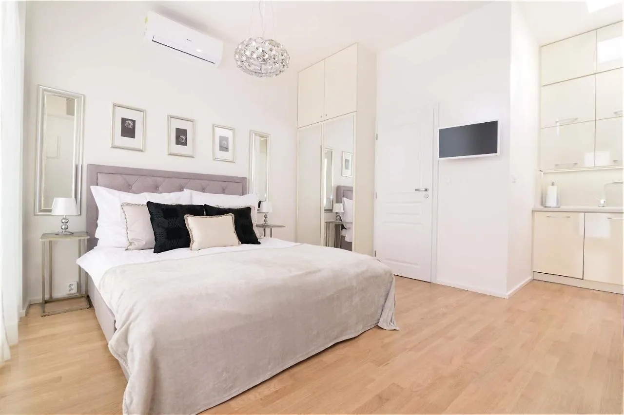 Cozy&Quiet Apartment With A/C In City Centre Praga República Checa